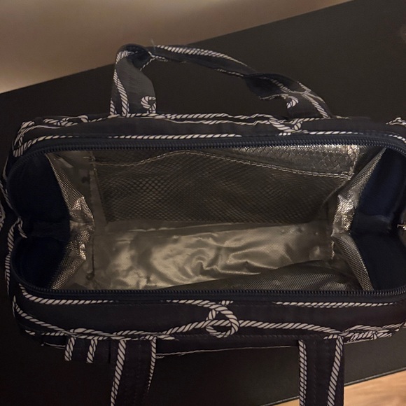 Lug Nautical Navy style lunch bag - Picture 2 of 10